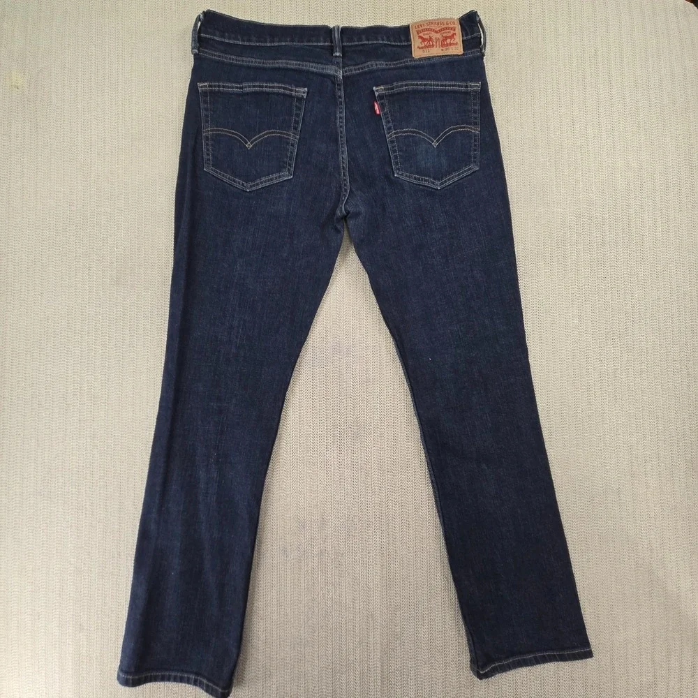 Levis size 36x32